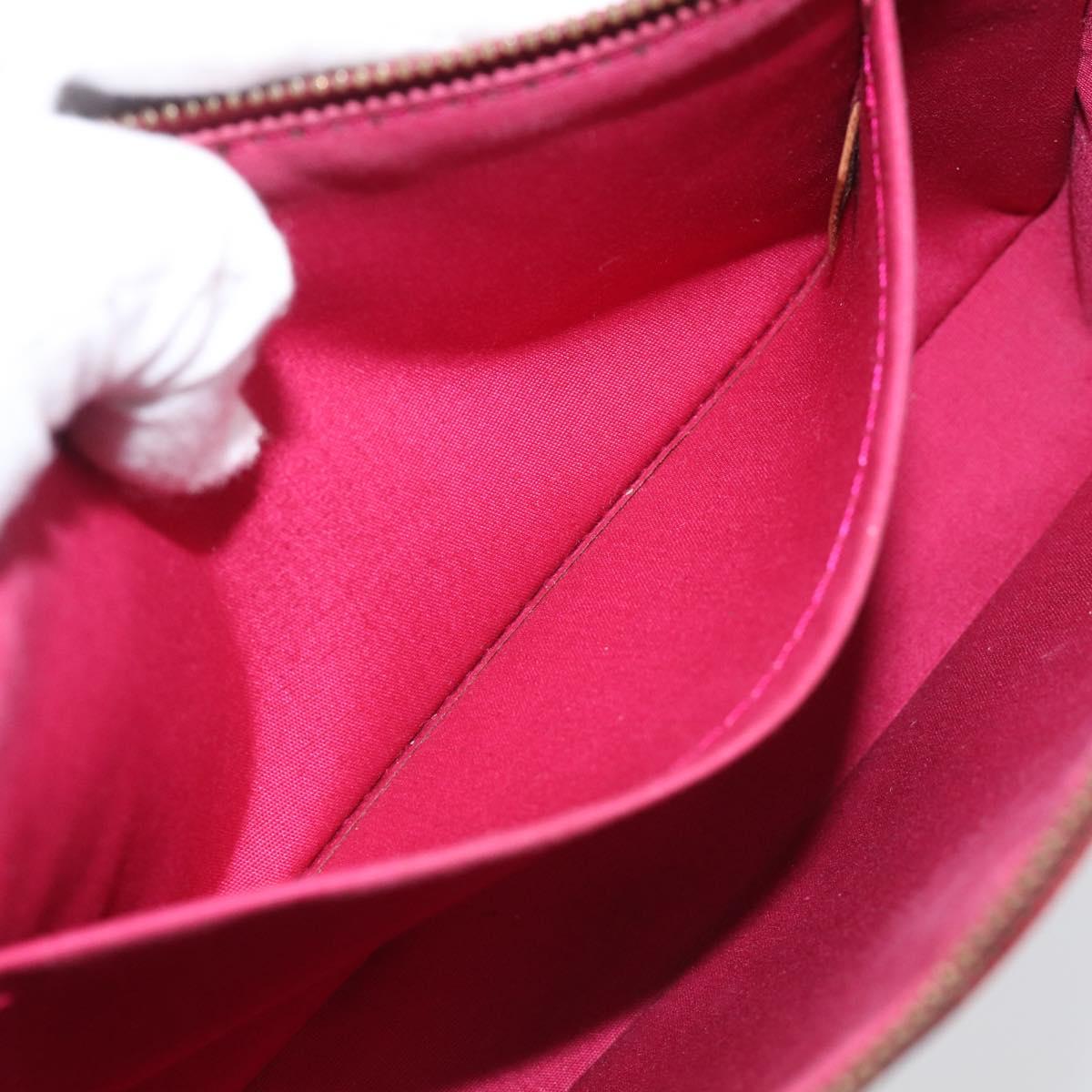 LOUIS VUITTON Vernis Pochette Accessoires Rose Andian M91574 Auth 211332