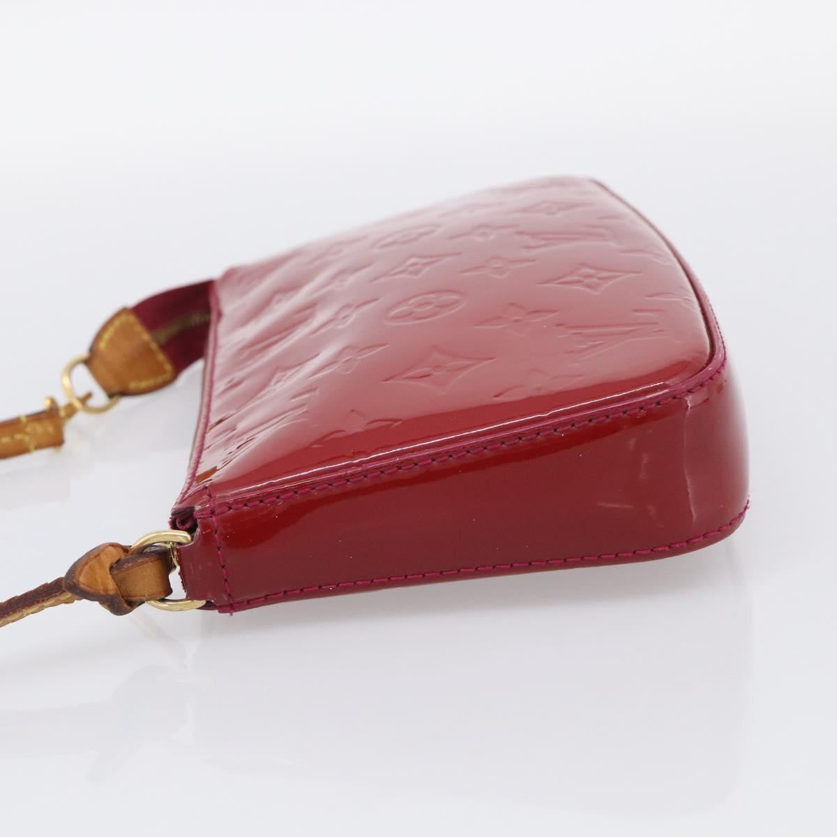 LOUIS VUITTON Vernis Pochette Accessoires Rose Andian M91574 Auth 211332