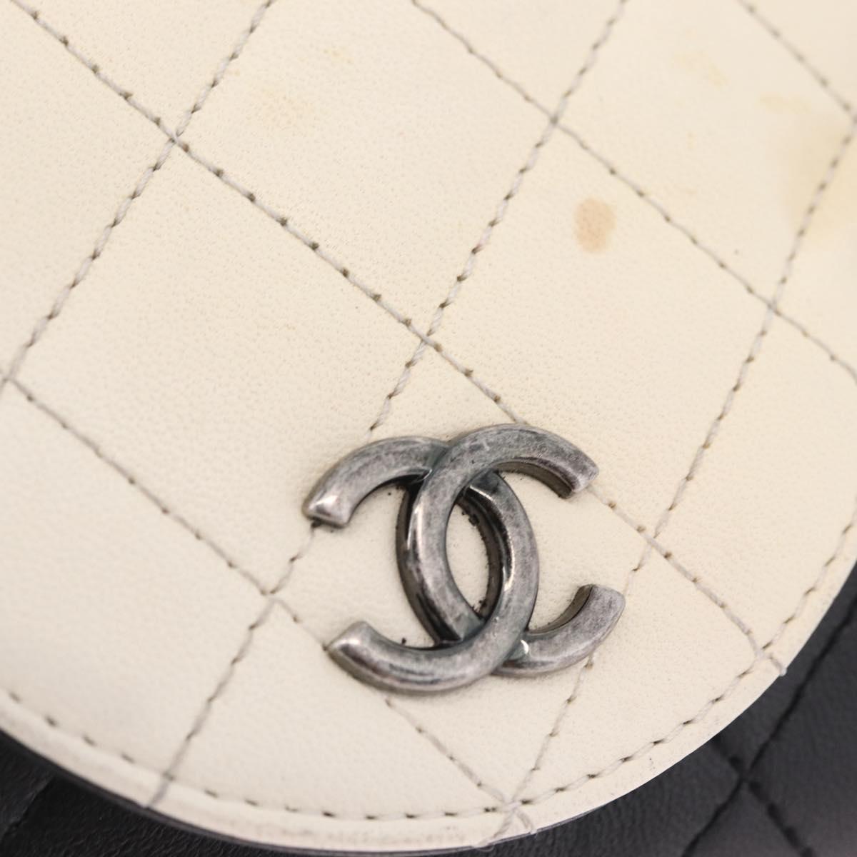 CHANEL Matelasse Chain Shoulder Bag Lamb Skin White Black CC Auth 211337A