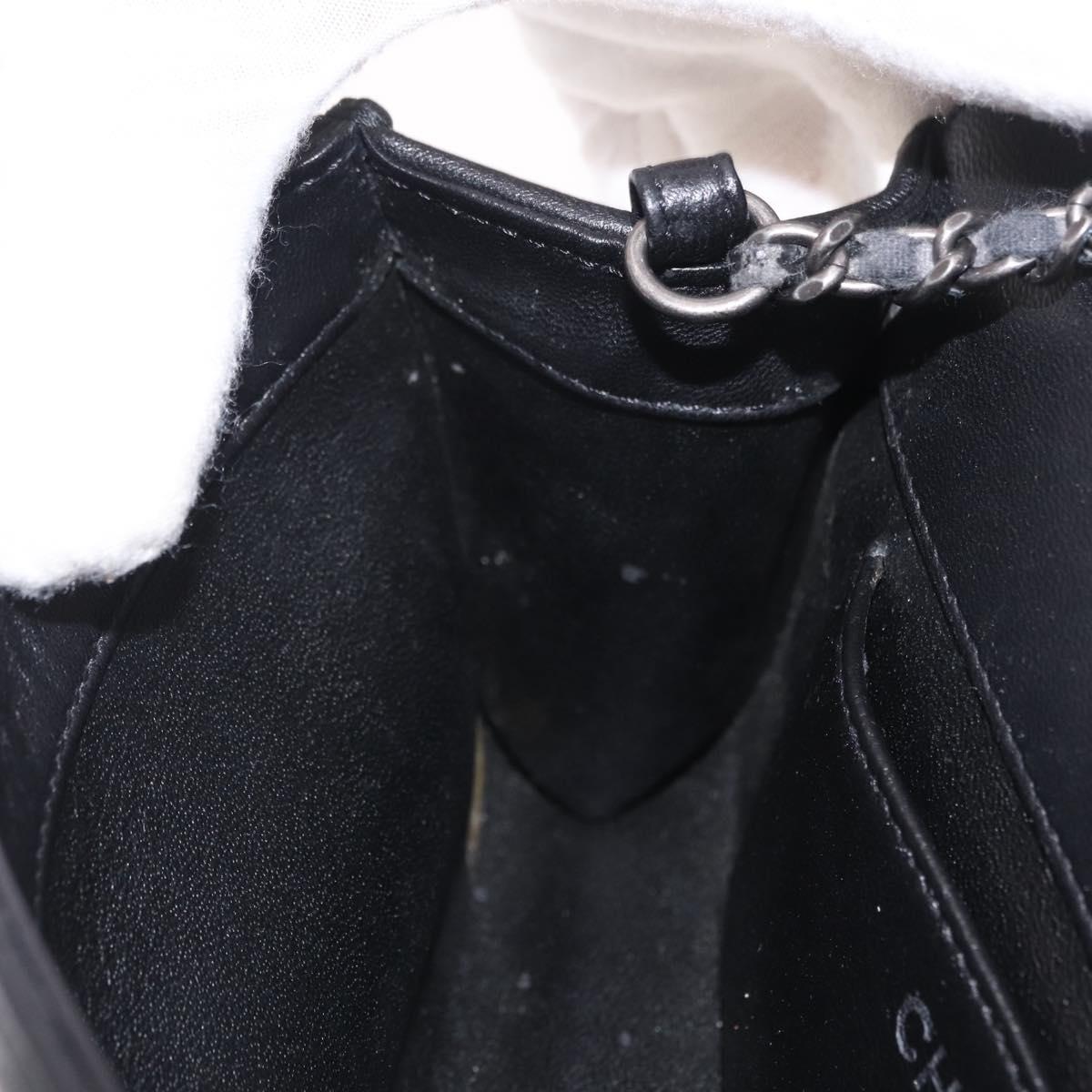 CHANEL Matelasse Chain Shoulder Bag Lamb Skin White Black CC Auth 211337A