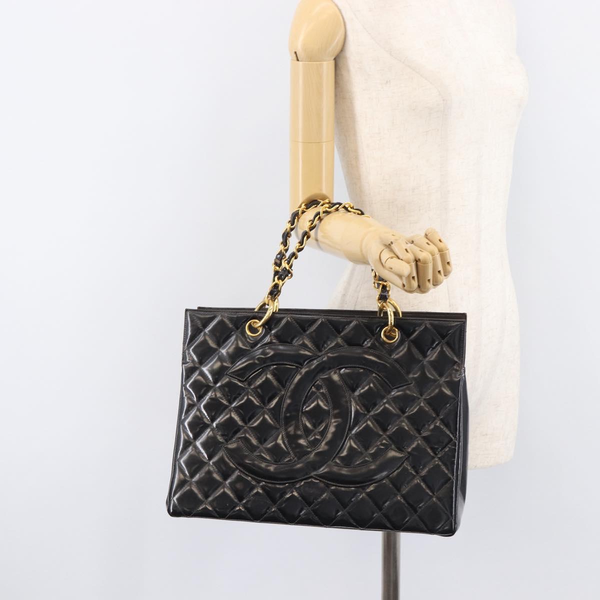 CHANEL Matelasse Chain Hand Bag Patent Leather Black Gold CC Auth 211950