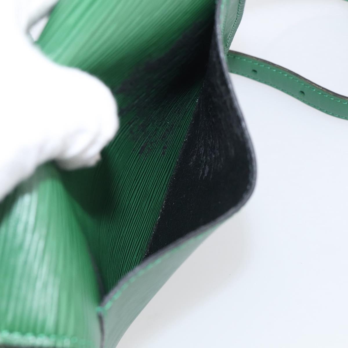 LOUIS VUITTON Epi Saint Cloud PM Shoulder Bag Green M52214 LV Auth 212967A
