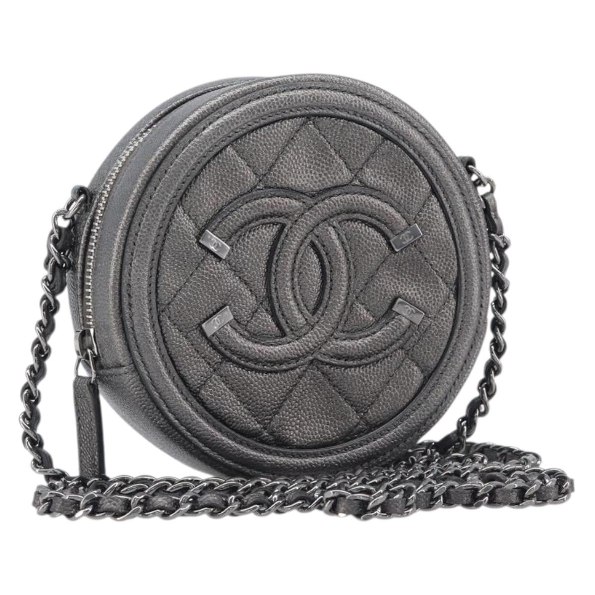 CHANEL Matelasse Chain Shoulder Bag Caviar Skin Gray Silver CC Auth 213364M