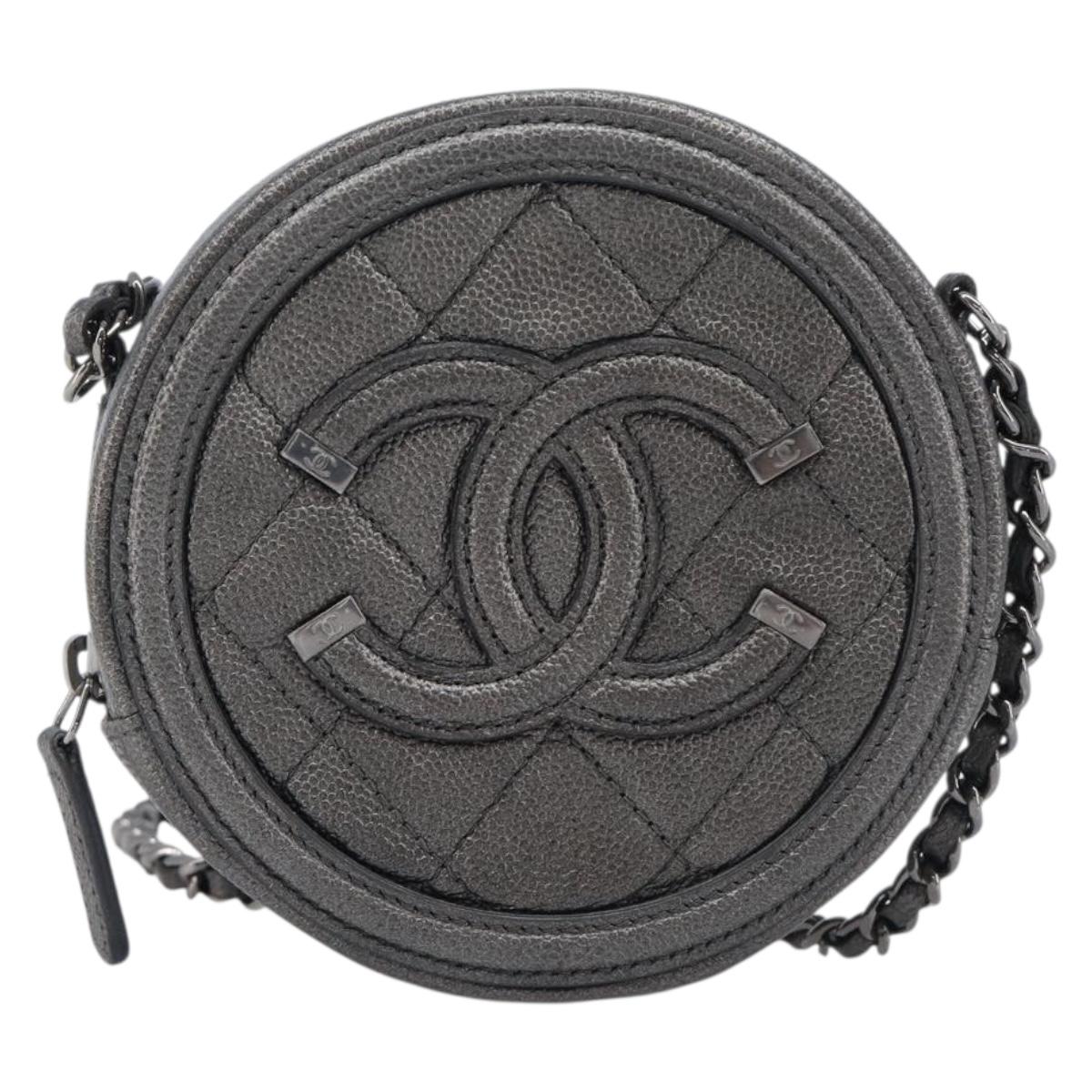CHANEL Matelasse Chain Shoulder Bag Caviar Skin Gray Silver CC Auth 213364M