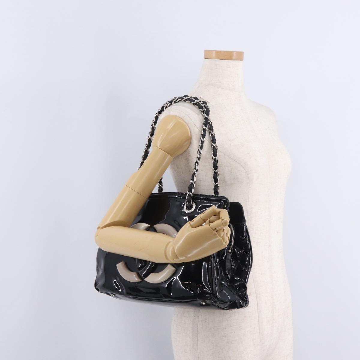 CHANEL Chain Shoulder Bag Patent leather Black Silver CC Auth 213419A