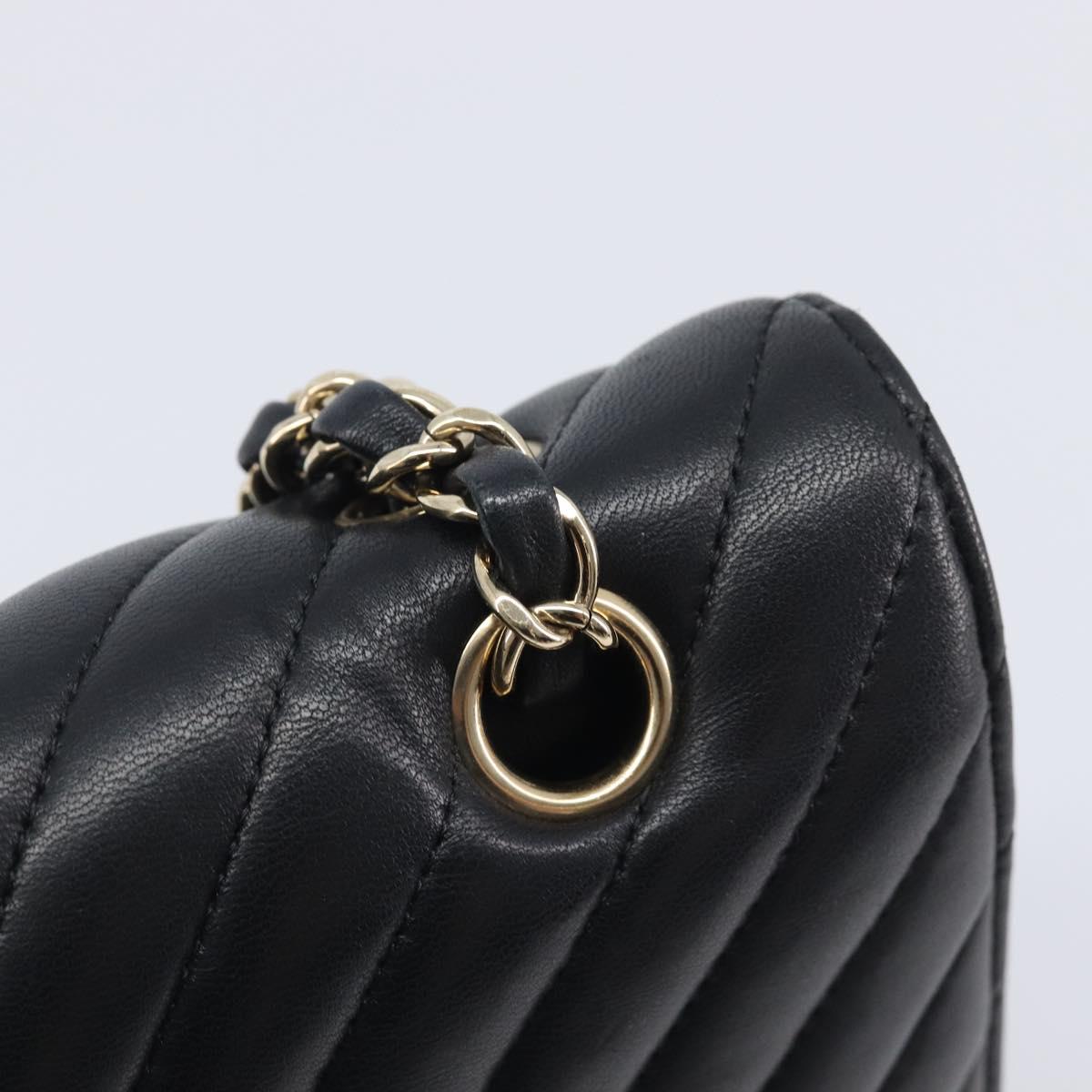 CHANEL Chevron V Stitch Chain Bag Lamb Skin Black Gold CC Auth 213946SAM
