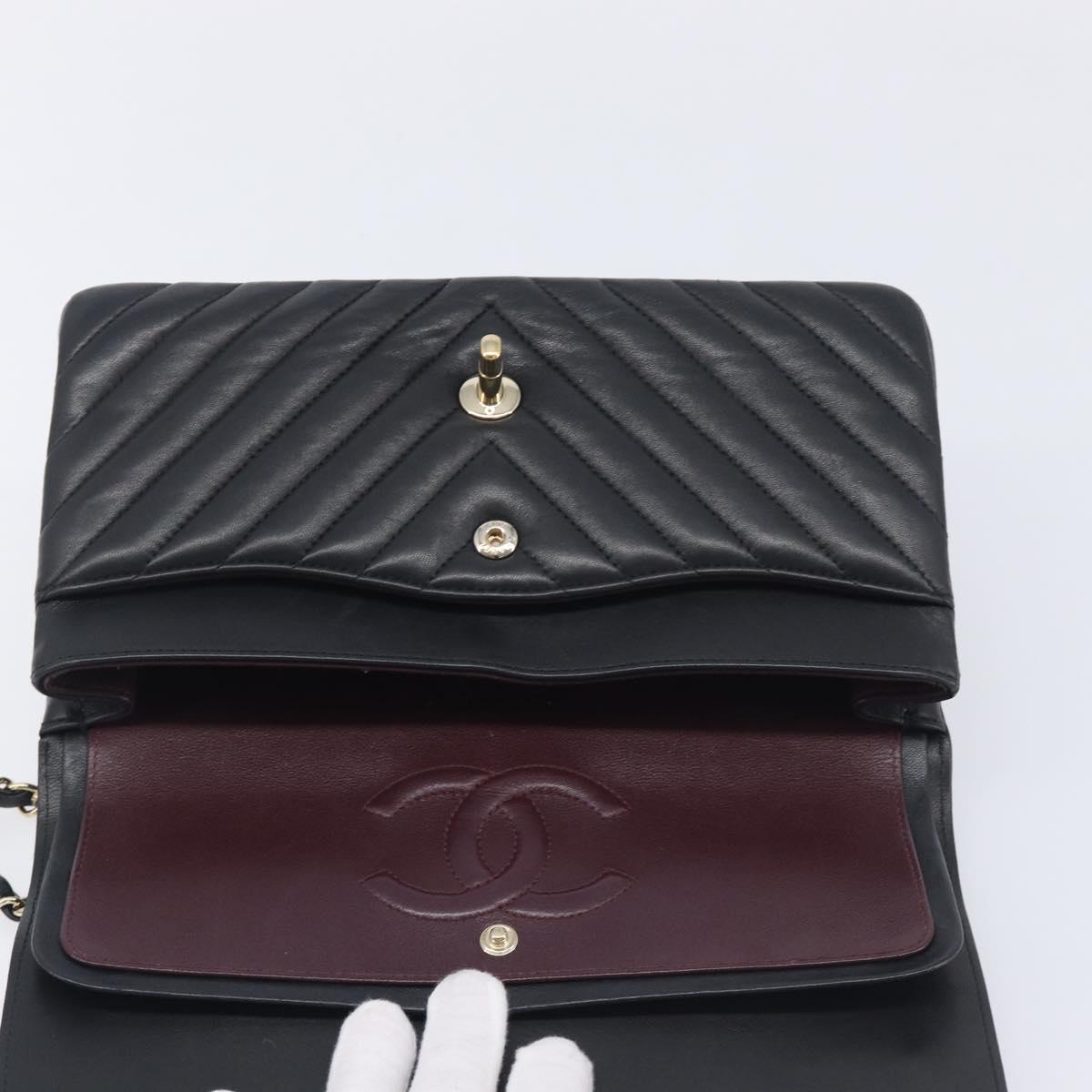 CHANEL Chevron V Stitch Chain Bag Lamb Skin Black Gold CC Auth 213946SAM