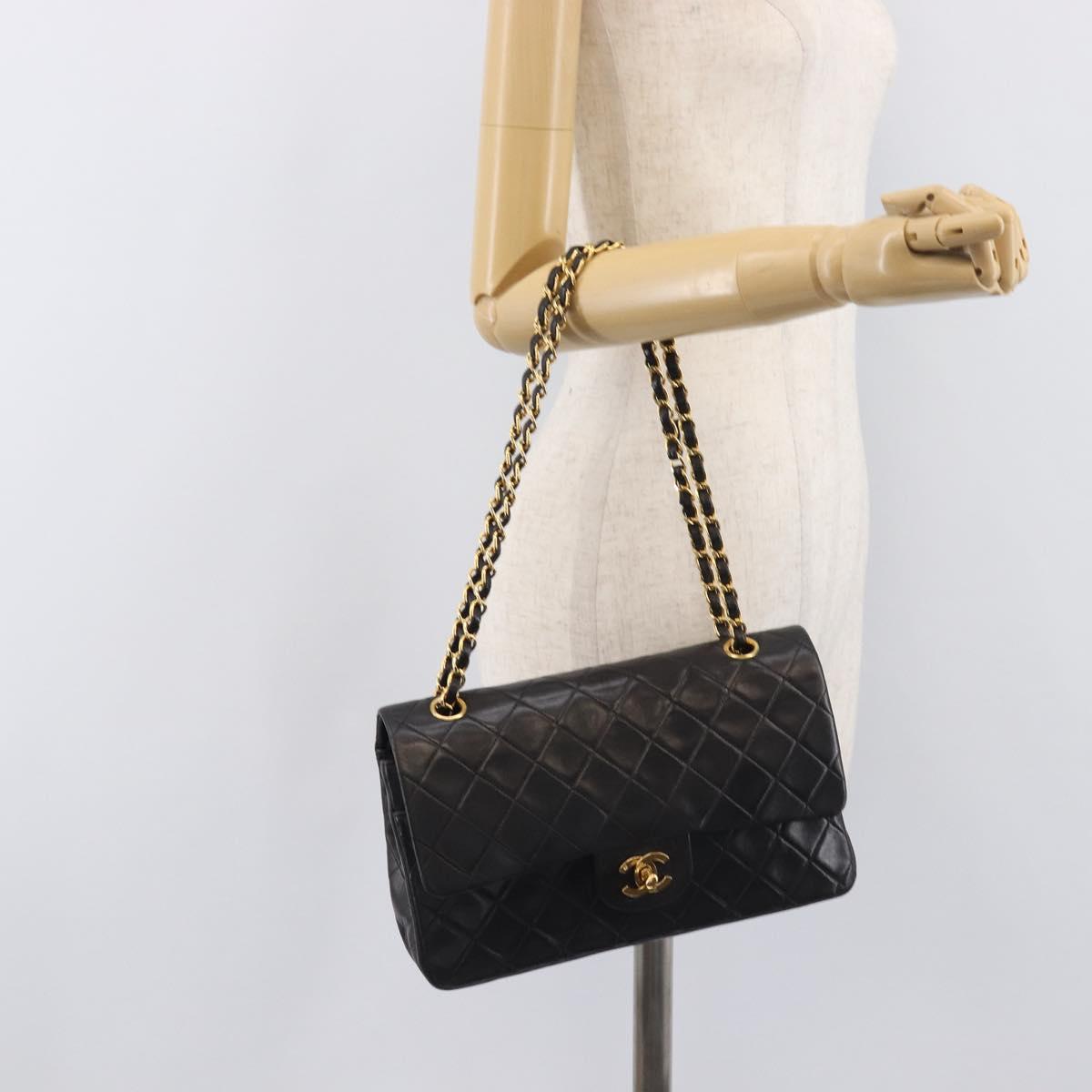 CHANEL Matelasse 25 Double Flap Chain Bag Lamb Skin Black Gold CC Auth 213992SAM