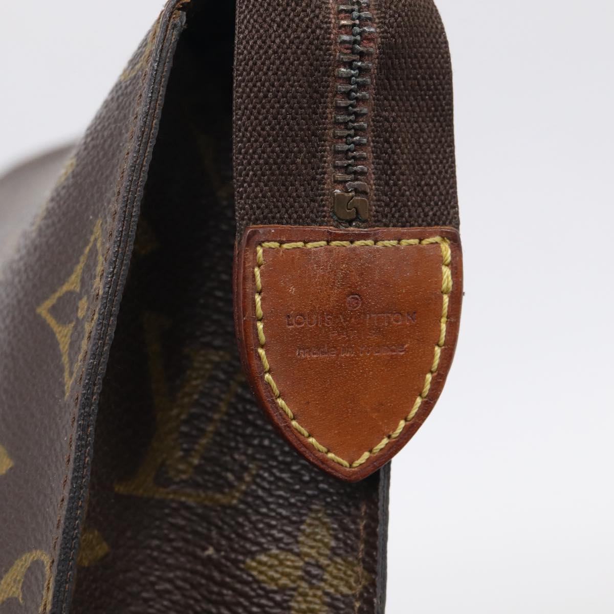 LOUIS VUITTON Monogram Poche Toilette 26 Pouch M47542 LV Auth 215212