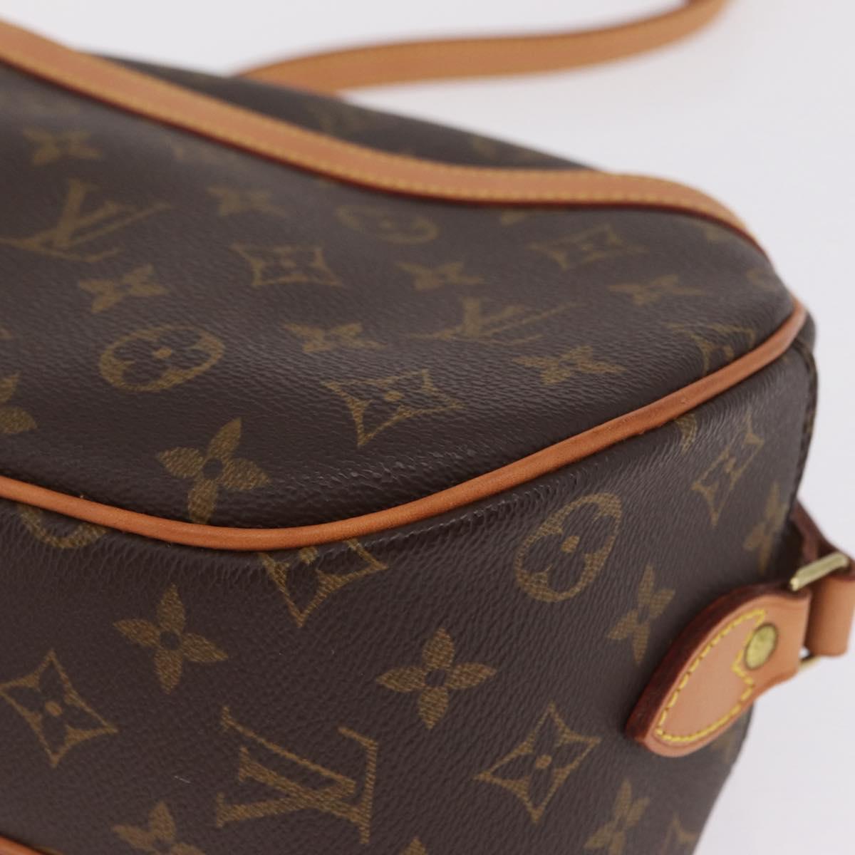LOUIS VUITTON Monogram Blois Shoulder Bag M51221 LV Auth 215582V