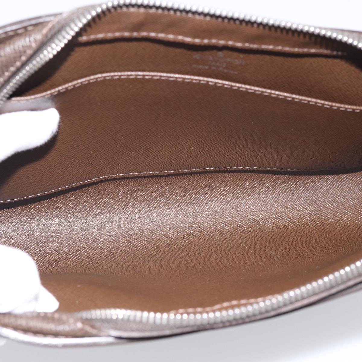 LOUIS VUITTON Taiga Baikal Clutch Bag Grizzly M30188 LV Auth 215592A