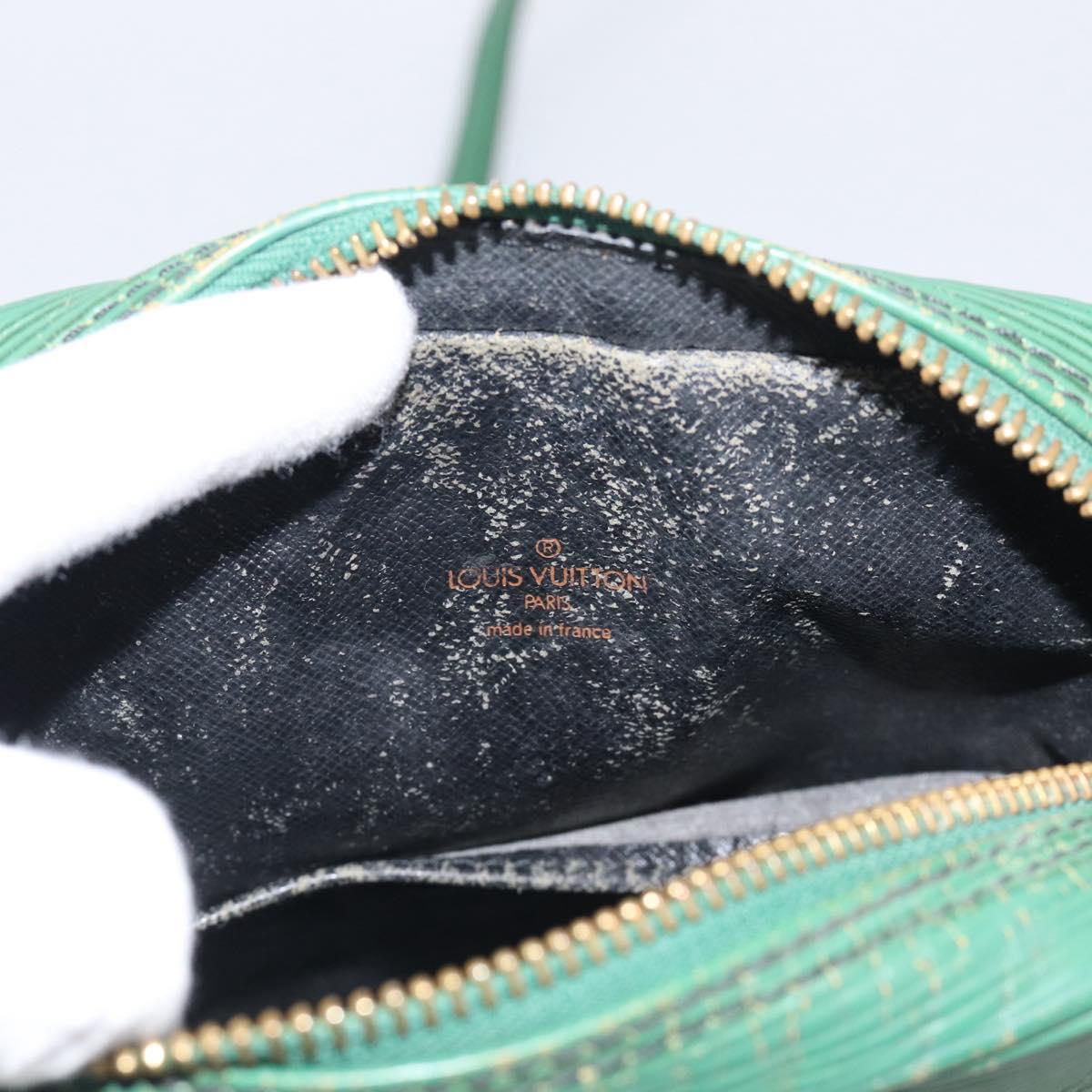 LOUIS VUITTON Epi Danube Shoulder Bag Green M45634 LV Auth 215704