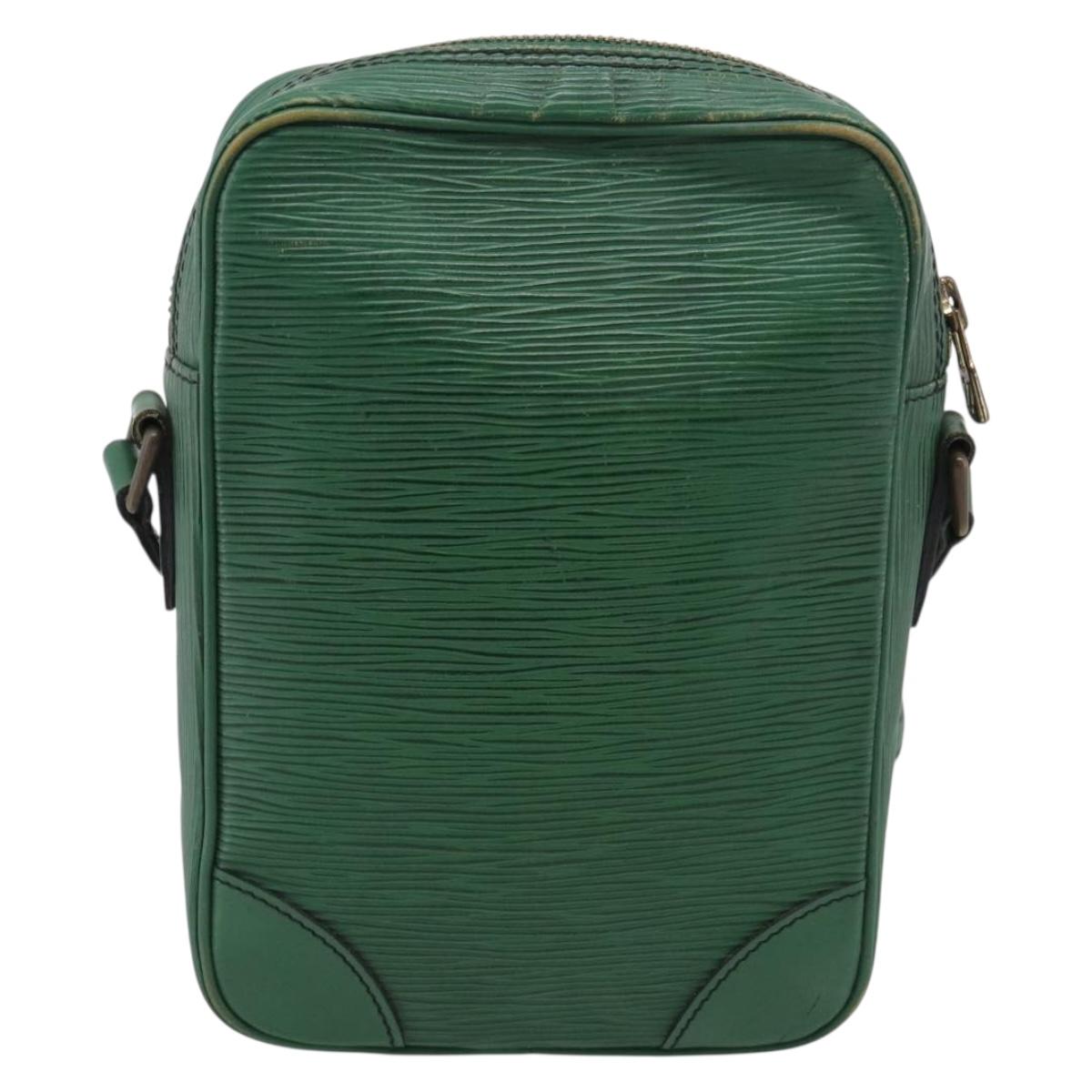 LOUIS VUITTON Epi Danube Shoulder Bag Green M45634 LV Auth 215704