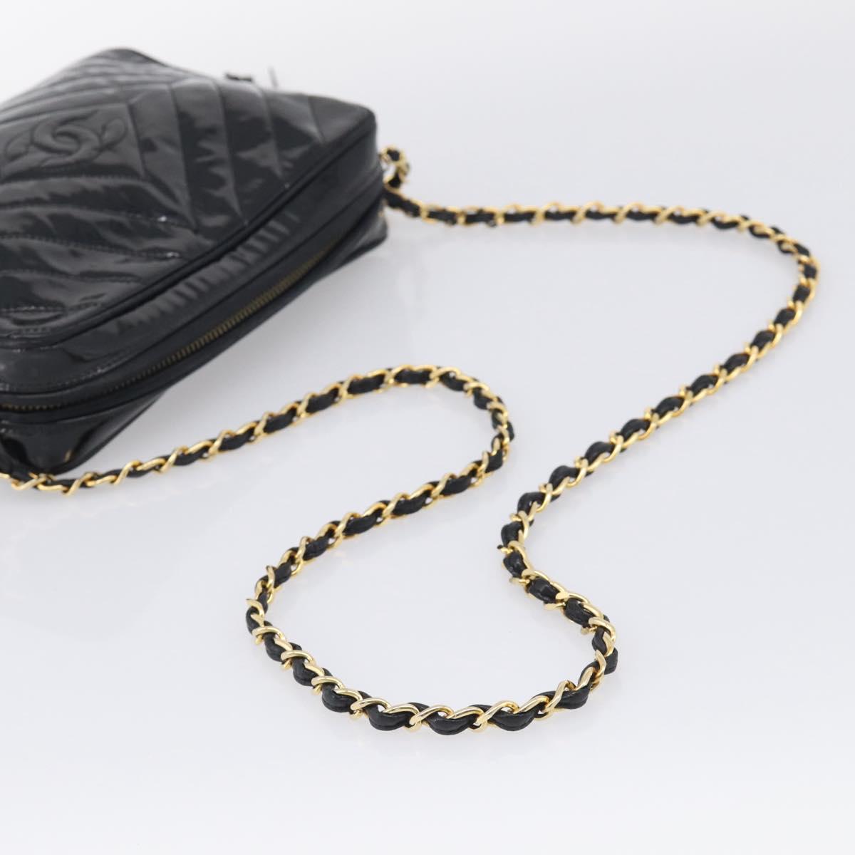 CHANEL Chain Diamond Stitch Bag Patent leather Black Gold CC Auth 216284A