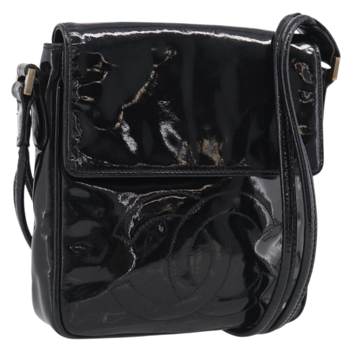 CHANEL Matelasse Shoulder Bag Patent leather Black Gold CC Auth 216292