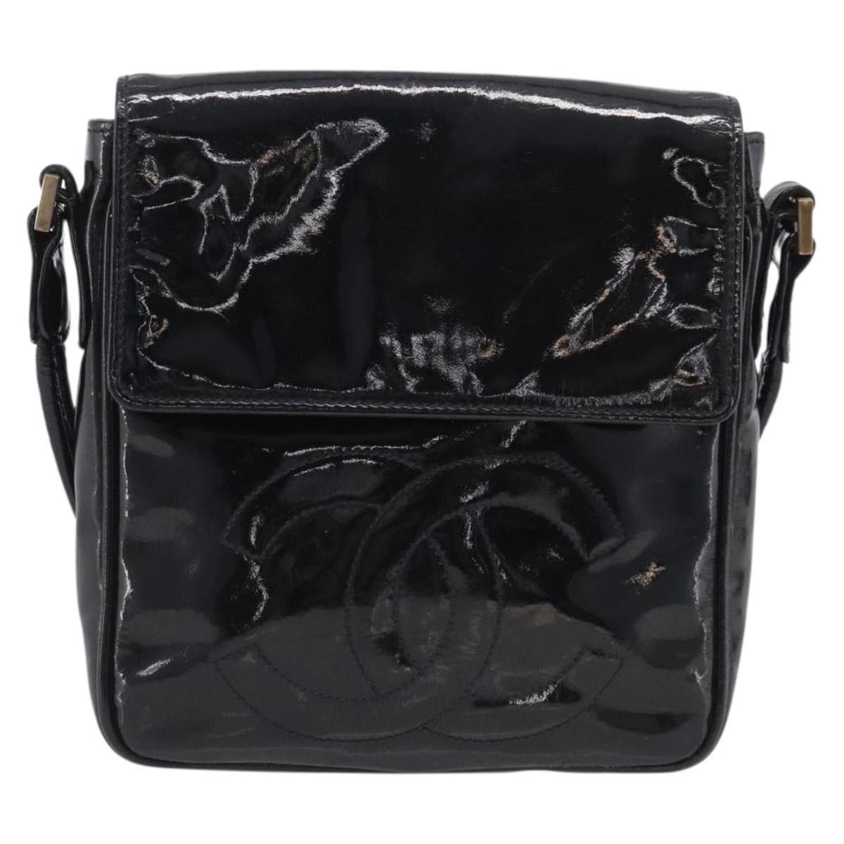 CHANEL Matelasse Shoulder Bag Patent leather Black Gold CC Auth 216292