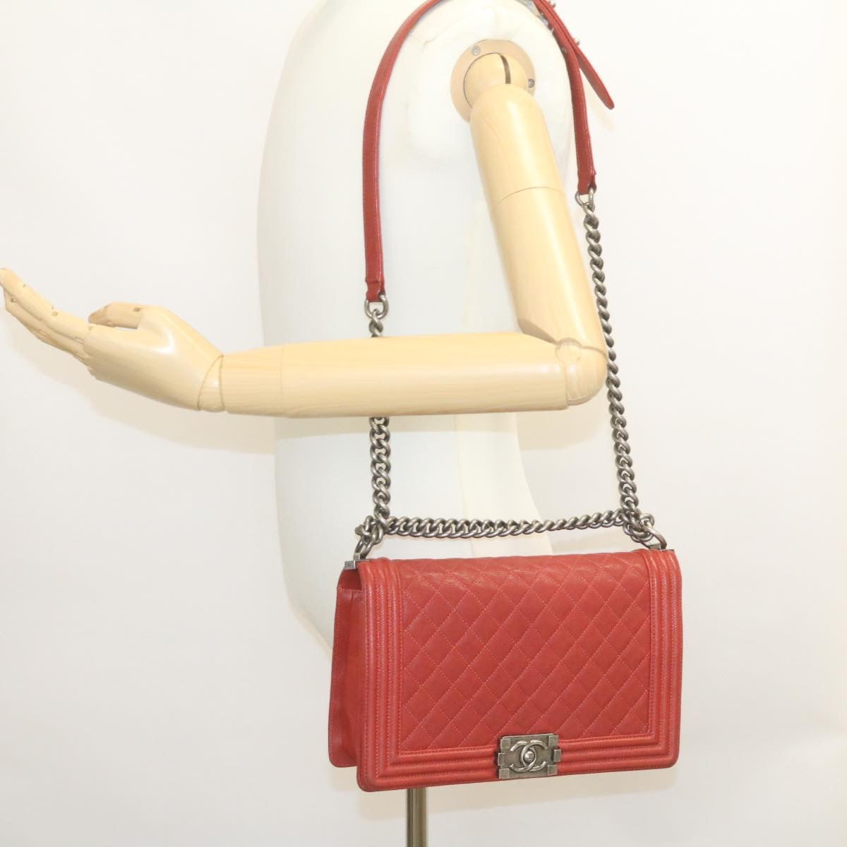 CHANEL Boy Chanel Matelasse Chain Flap Shoulder Bag Leather Red CC Auth 28281SAV