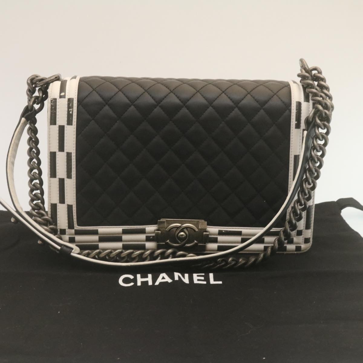 CHANEL Matelasse Boy Chanel Chain Shoulder Bag Lamb Skin Black CC Auth 29190SAM