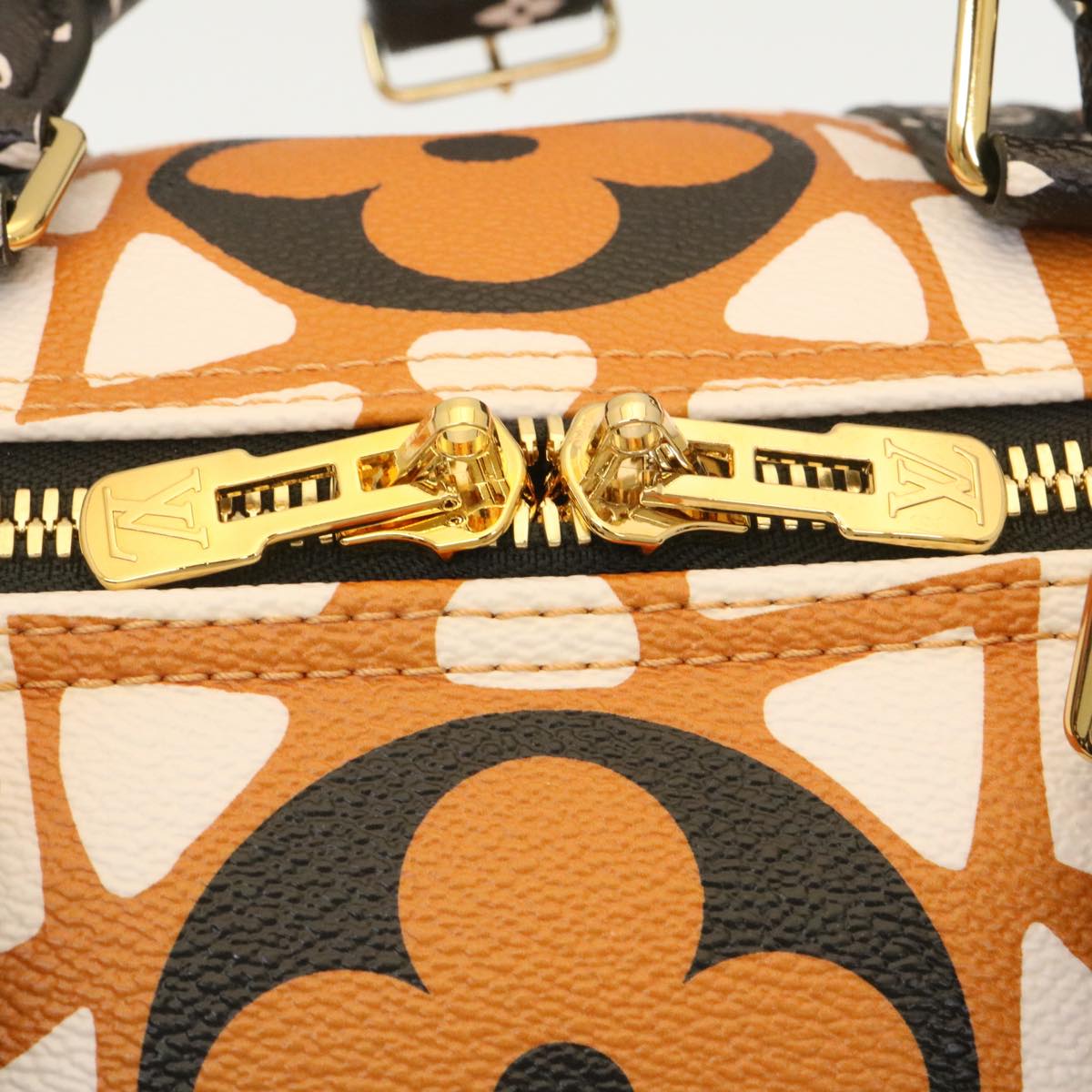 LOUIS VUITTON LV Crafty Keepall Bandouliere 45 Boston Caramel M45473 Auth 29194S