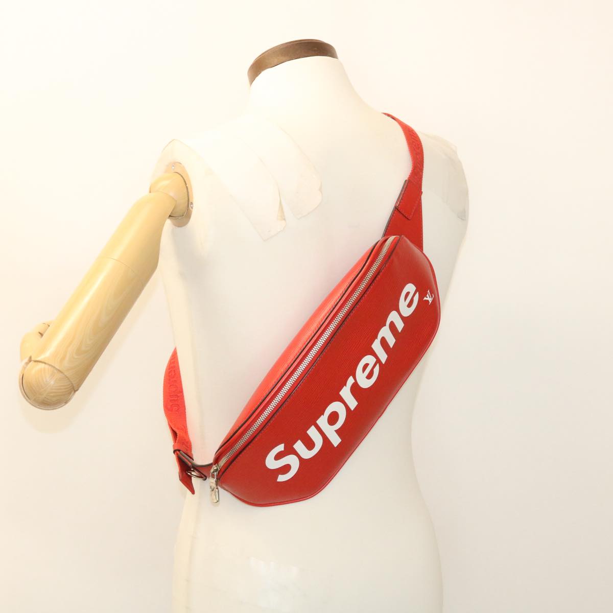 LOUIS VUITTON テ Supreme Epi Bum Bag Waist Bag Red M53418 LV Auth 29232SM