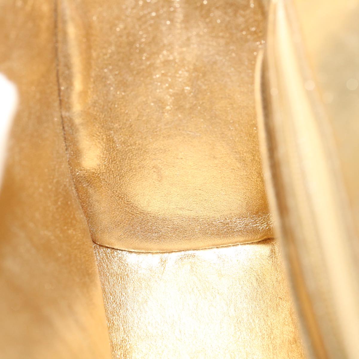 CHANEL Matelasse Shoulder Bag Lamb Skin Gold CC Auth 29567SAV