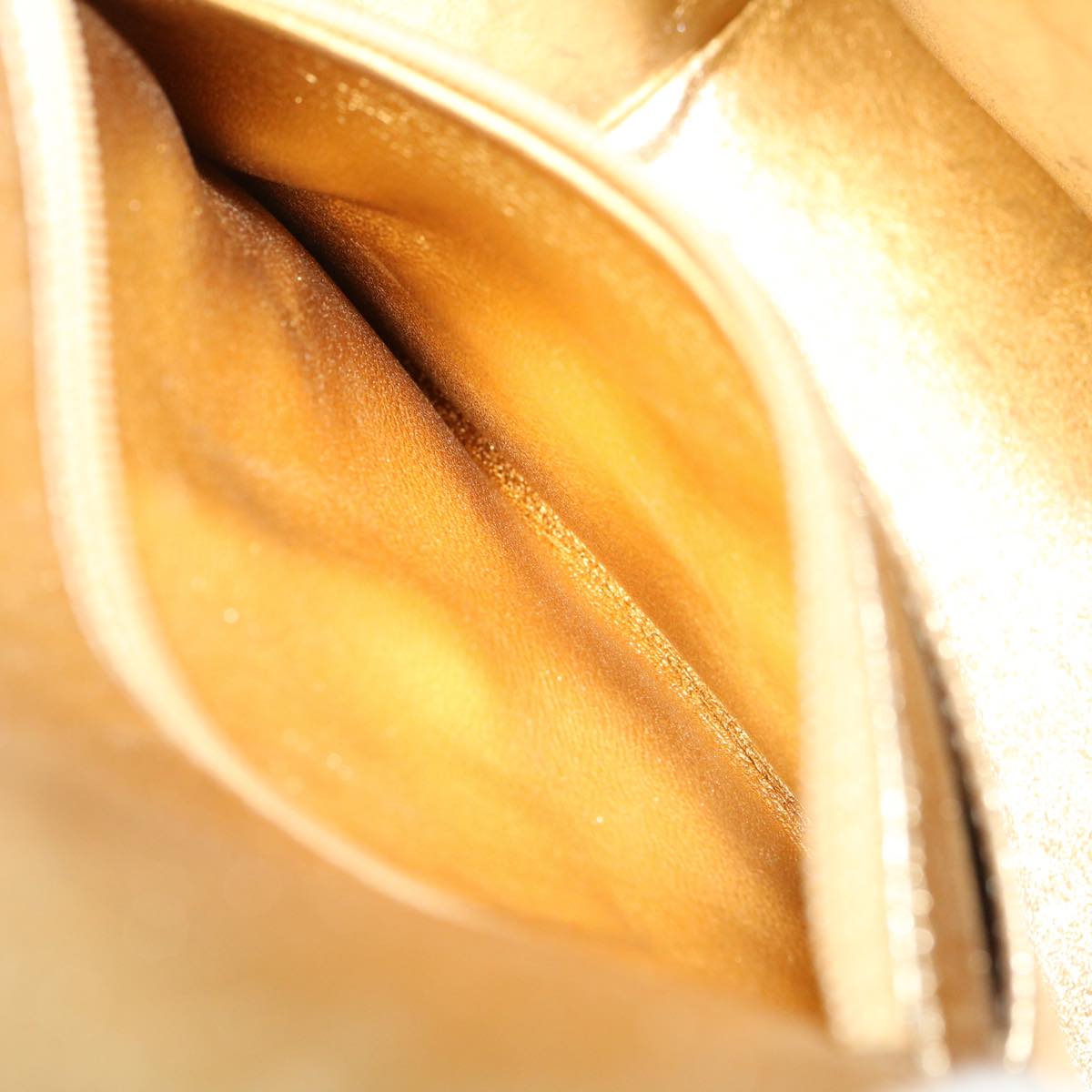 CHANEL Matelasse Shoulder Bag Lamb Skin Gold CC Auth 29567SAV