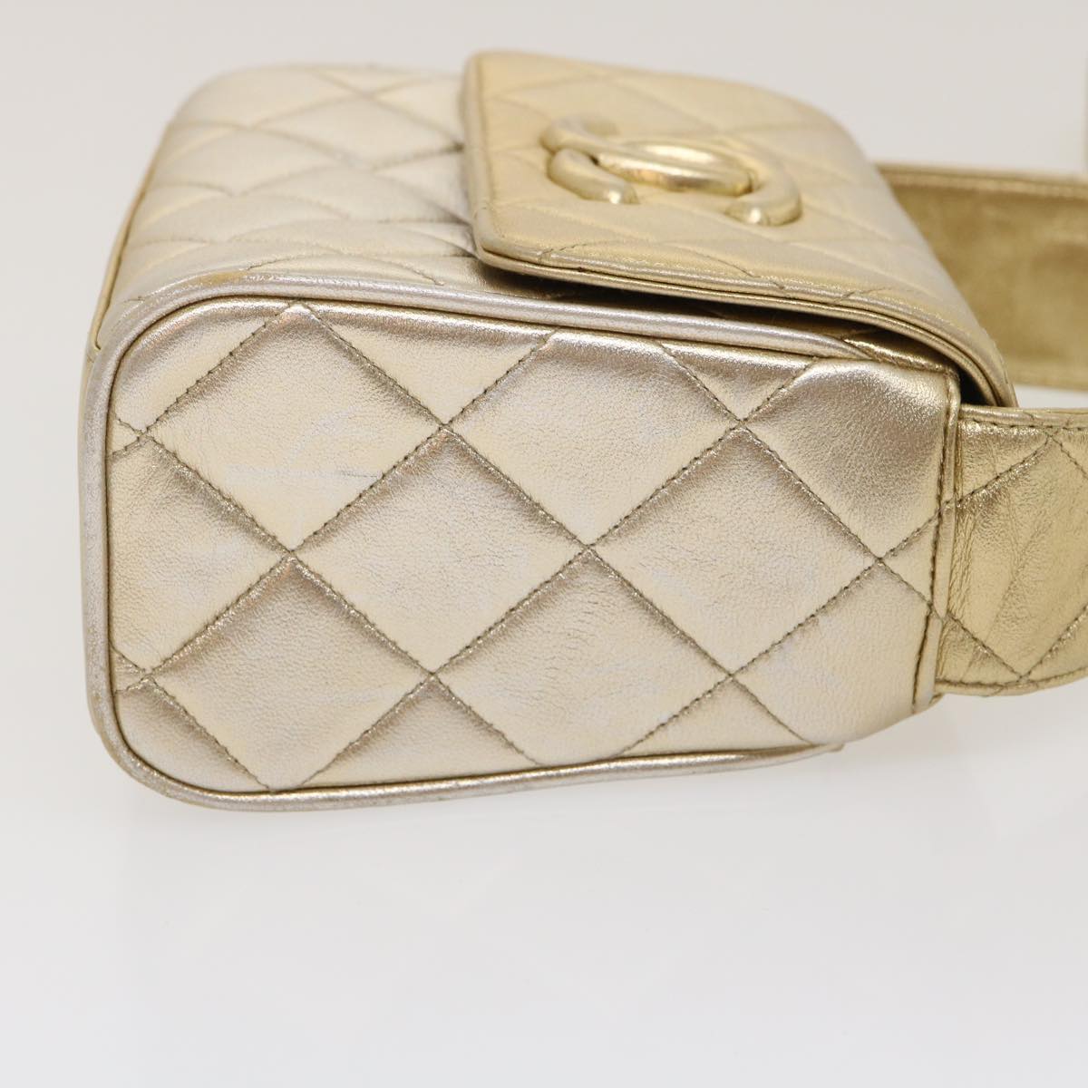 CHANEL Matelasse Shoulder Bag Lamb Skin Gold CC Auth 29567SAV