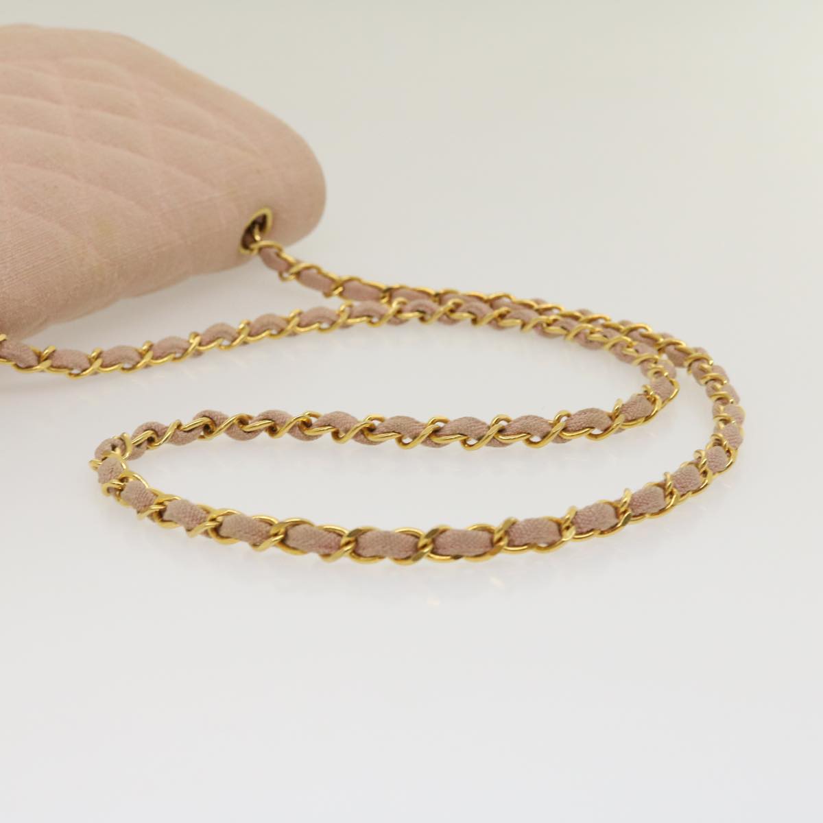 CHANEL Matelasse Turn Lock Chain Diana Shoulder Bag Canvas Pink CC Auth 29889AV