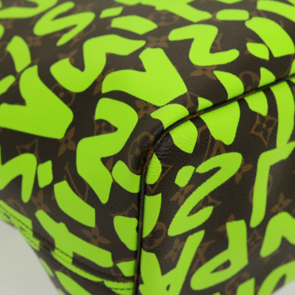 LOUIS VUITTON Monogram Graffiti Neverfull GM Tote Bag Vert M93703 LV Auth 29943SM