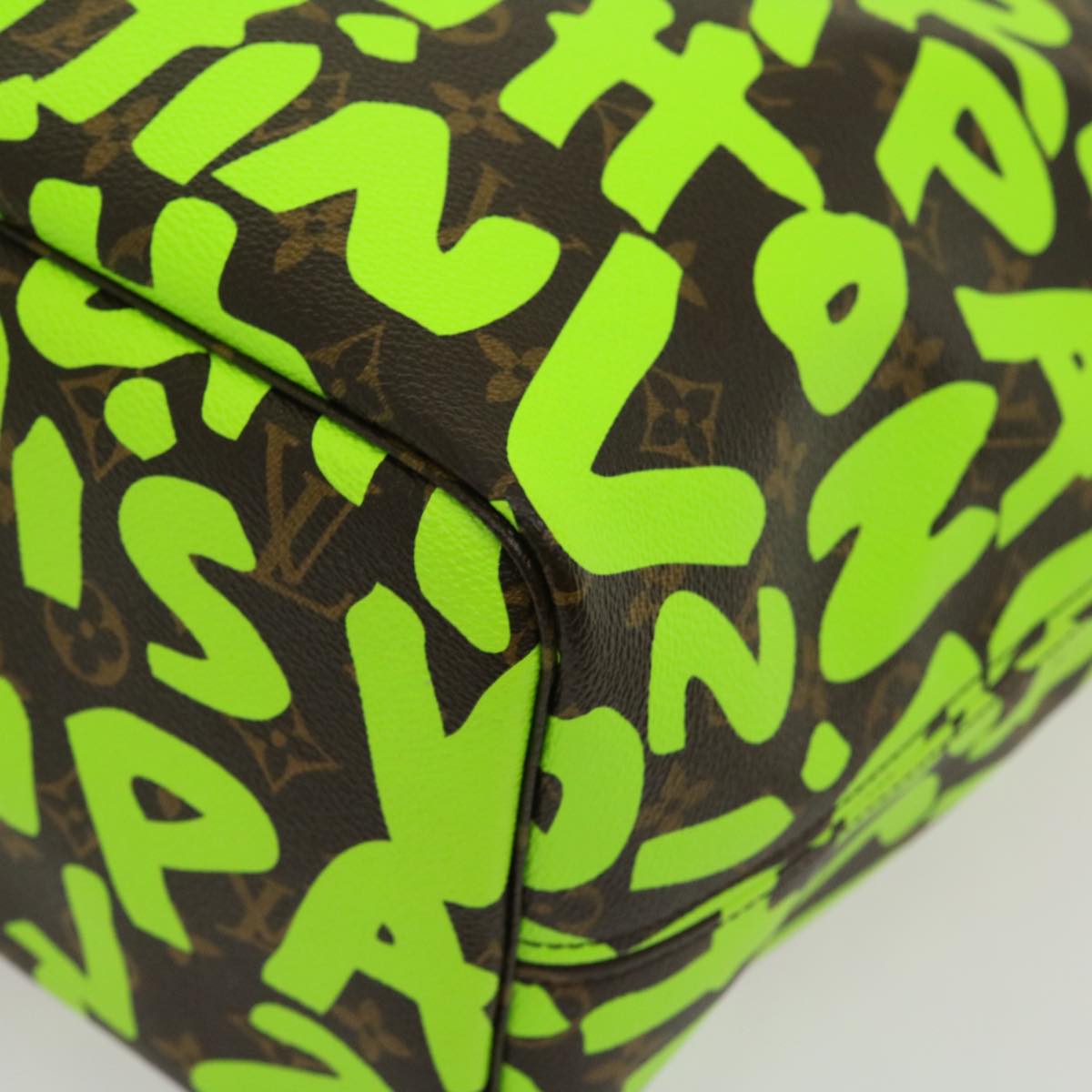 LOUIS VUITTON Monogram Graffiti Neverfull GM Tote Bag Vert M93703 LV Auth 29943SM