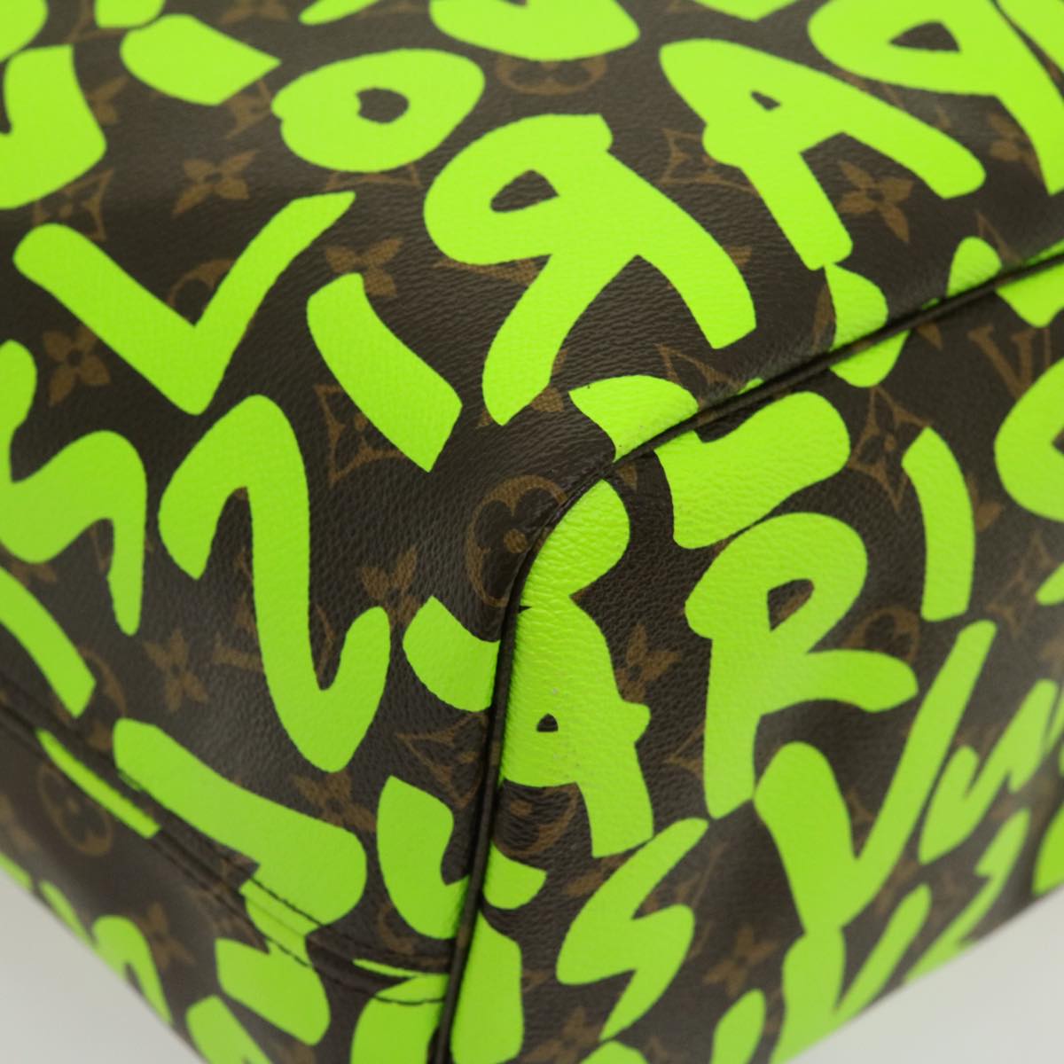 LOUIS VUITTON Monogram Graffiti Neverfull GM Tote Bag Vert M93703 LV Auth 29943SM