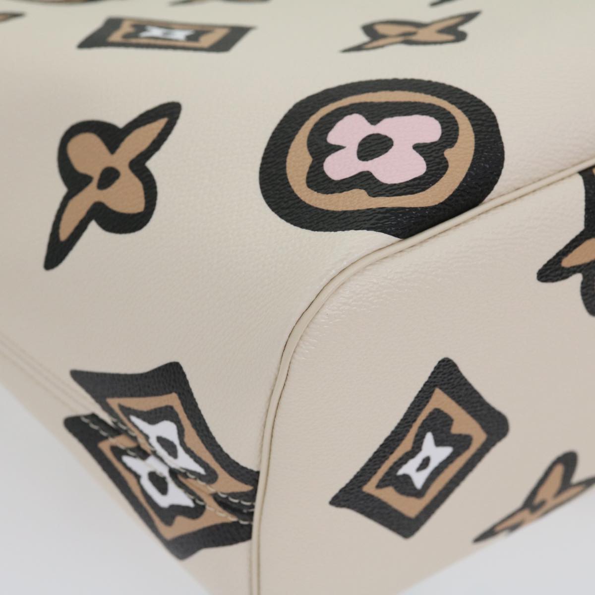 LOUIS VUITTON Monogram Wild at Heart Neverfull MM Tote Bag M45819 Auth 30747S