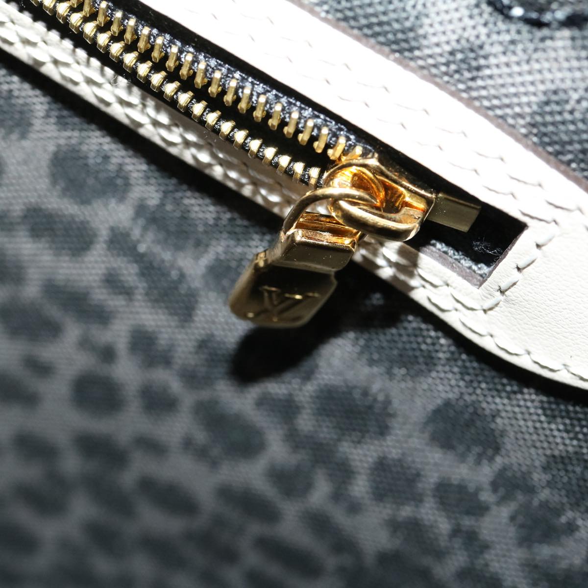 LOUIS VUITTON Monogram Wild at Heart Neverfull MM Tote Bag M45819 Auth 30747S