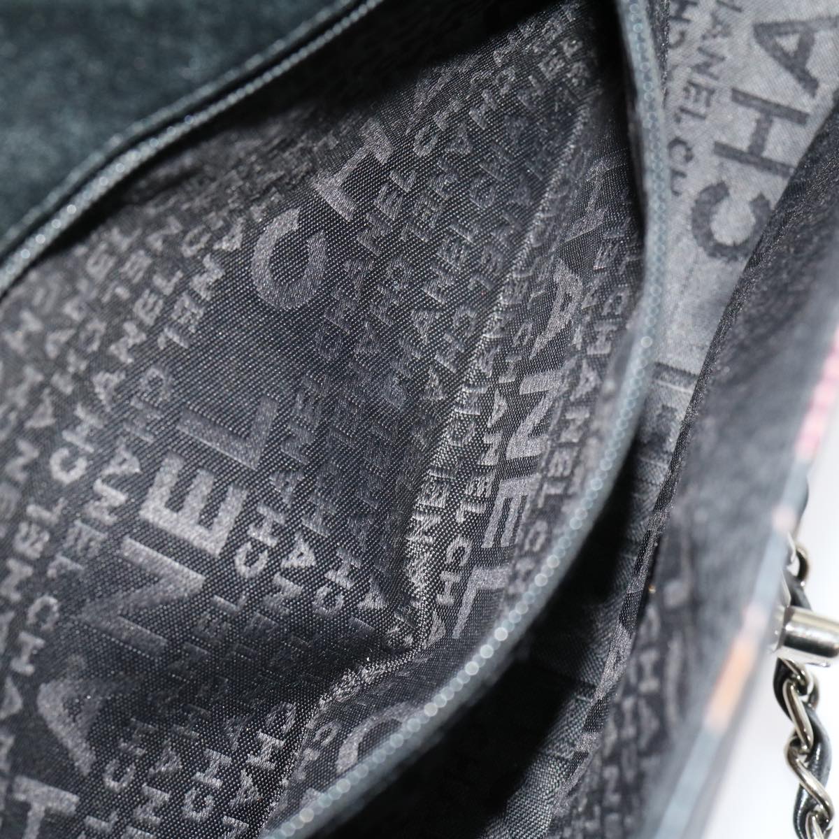 CHANEL Lip Chain Turn Lock Shoulder Bag Satin Black CC Auth 30892