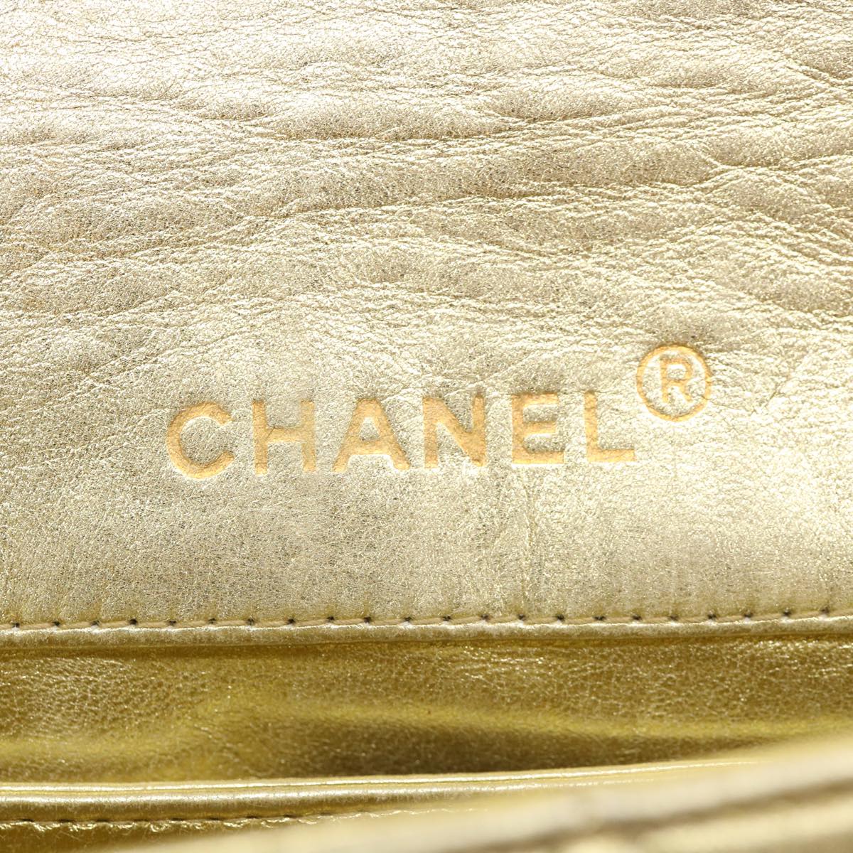 CHANEL Matelasse Turn Lock Chain Shoulder Bag Lamb Skin Gold CC Auth 31382V