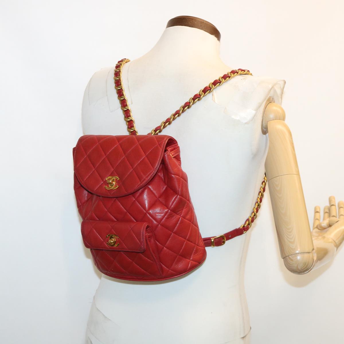 CHANEL Matelasse Chain Hand Bag Lamb Skin Red CC Auth 31892V
