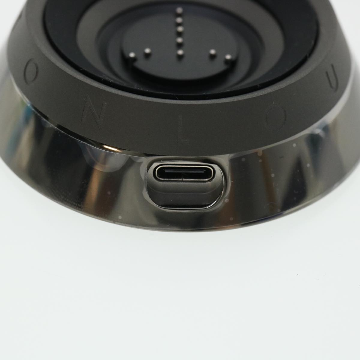 LOUIS VUITTON Monogram Horizon light-up speaker object Black QAC000 Auth 32374S
