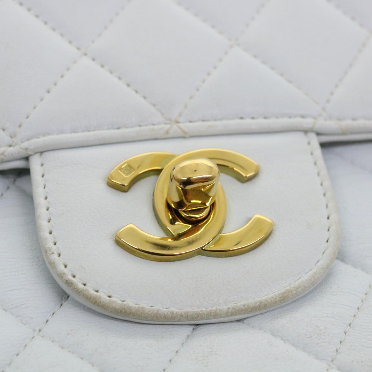 CHANEL Matelasse Pair Shoulder Bag Lamb Skin White CC Auth 32416SAM