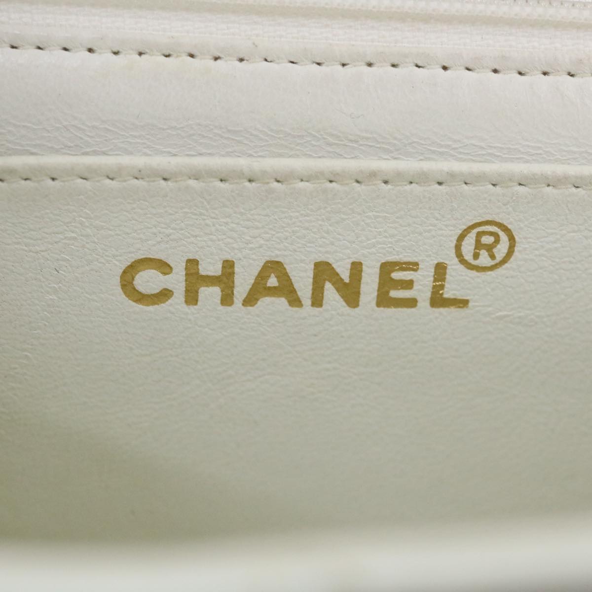CHANEL Matelasse Pair Shoulder Bag Lamb Skin White CC Auth 32416SAM