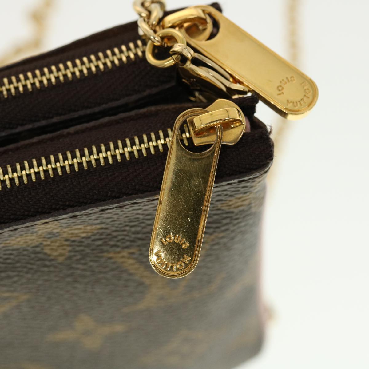 LOUIS VUITTON Vivienne Chain Pochette Double Zip Shoulder Bag M69744 LV 41162SM