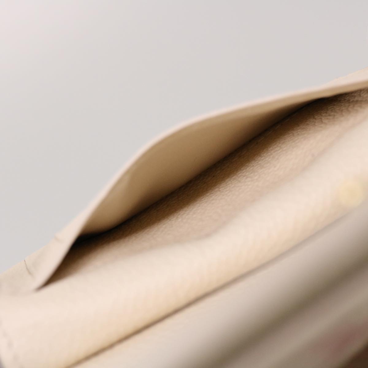LOUIS VUITTON Monogram Empreinte Portefeuille Clare Wallet White M81927 42904SM