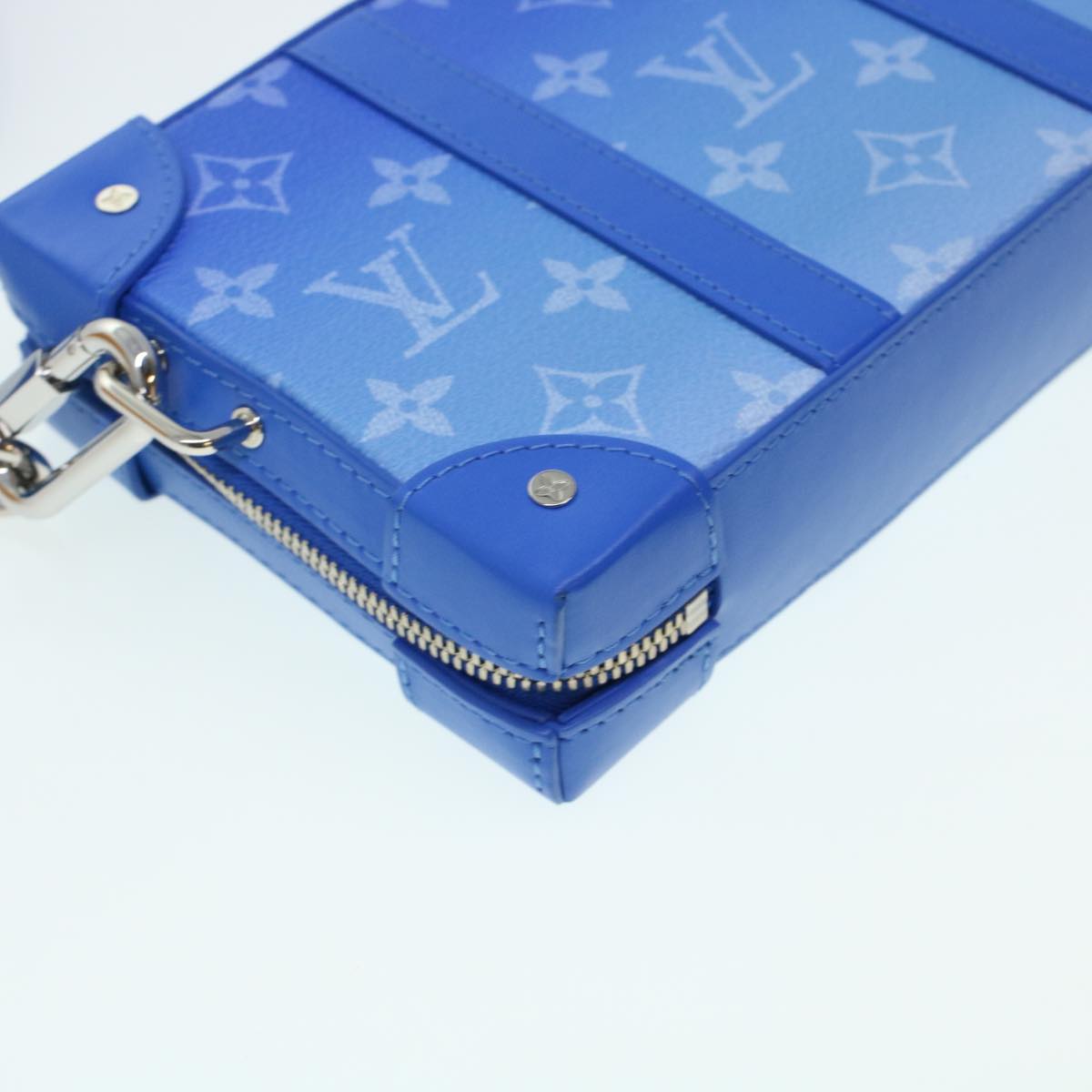 LOUIS VUITTON Monogram Clouds Soft Trunk Wallet Shoulder Bag M45432 Auth 43567S