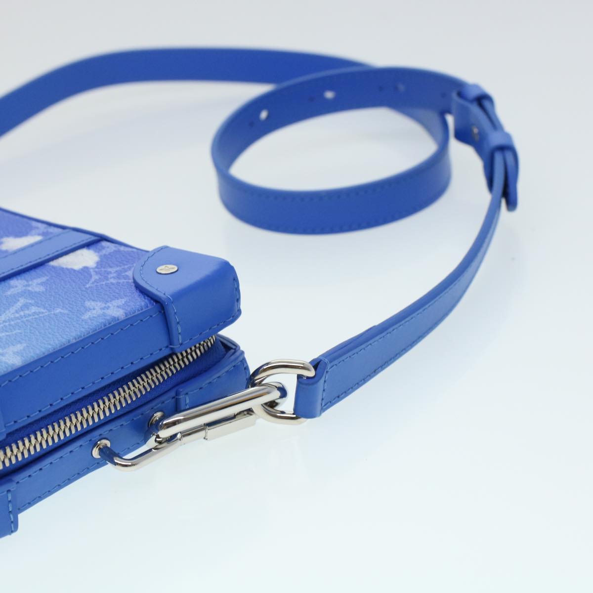 LOUIS VUITTON Monogram Clouds Soft Trunk Wallet Shoulder Bag M45432 Auth 43567S