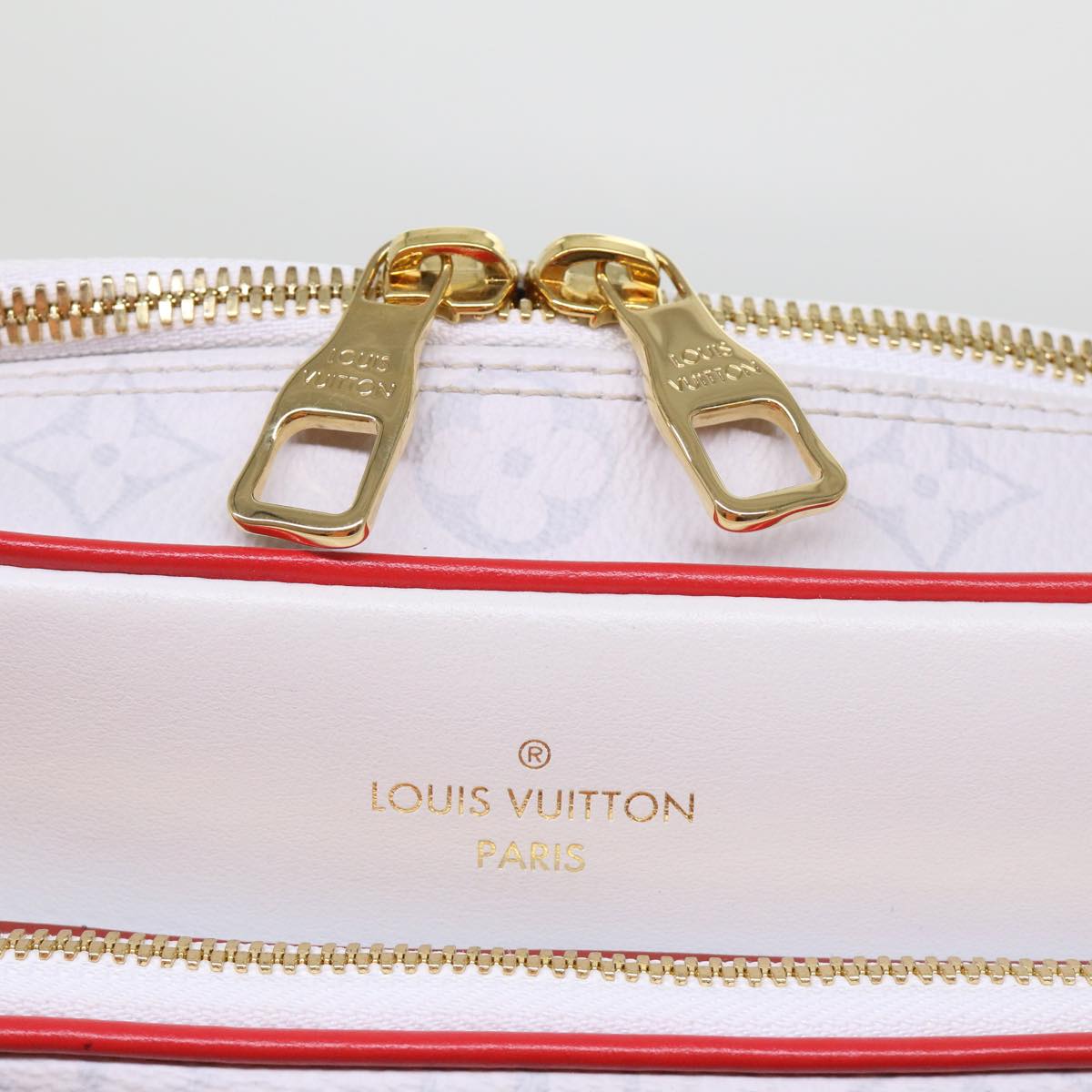 LOUIS VUITTON Monogram Nile PM Shoulder Bag NBA White M45583 LV Auth 47492SM