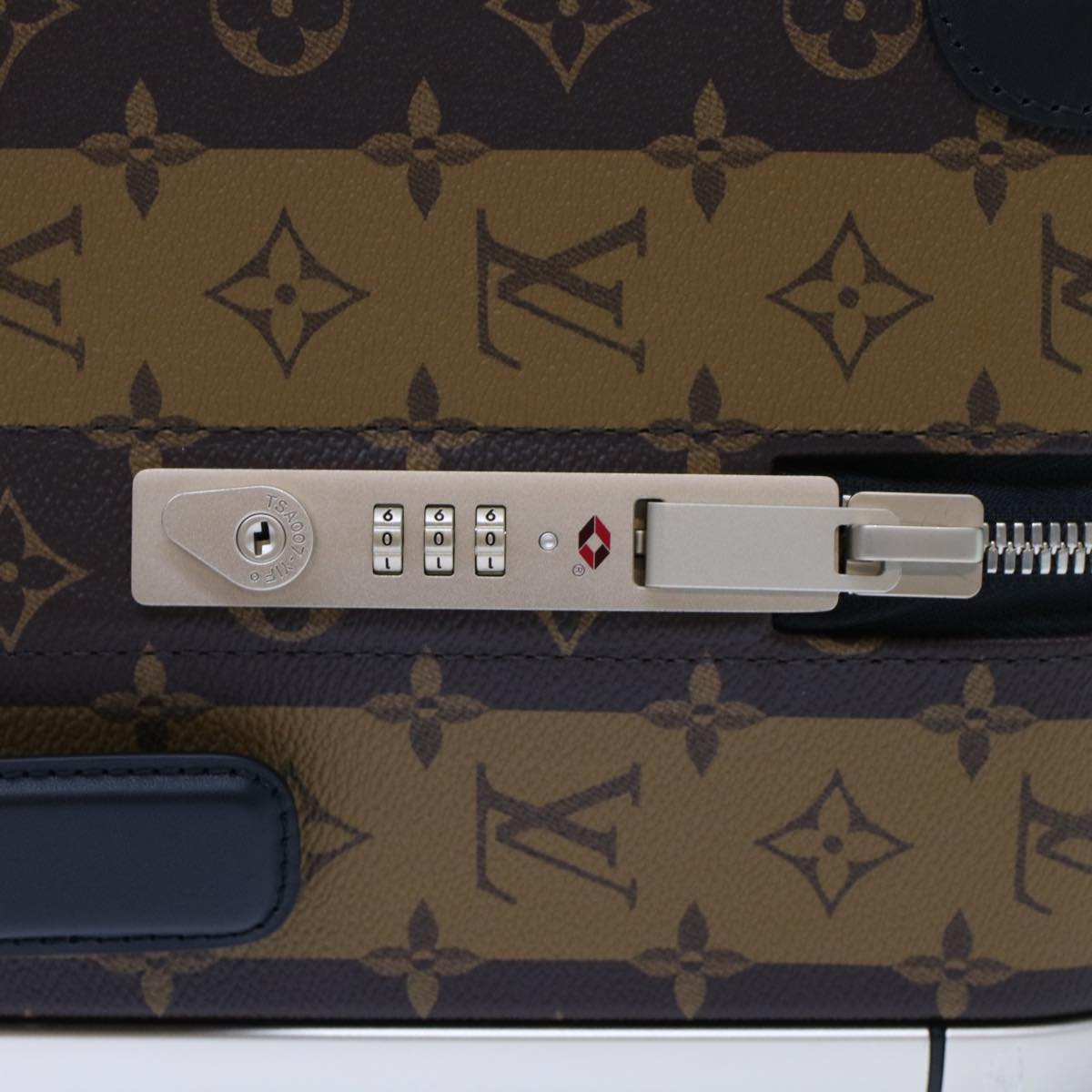 LOUIS VUITTON Monogram Stripe HUMAN MADE Horizon 55 Suitcase M20481 Auth 48828SM