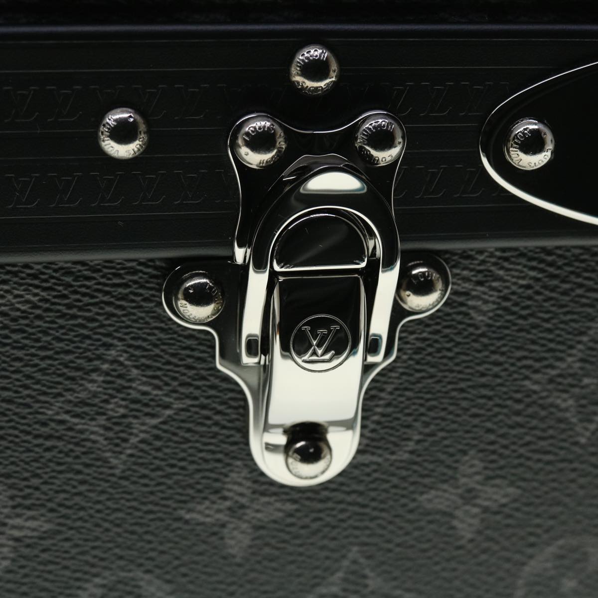 LOUIS VUITTON Monogram Eclipse Alzer 70 Trunk M20014 LV Auth 50883SM