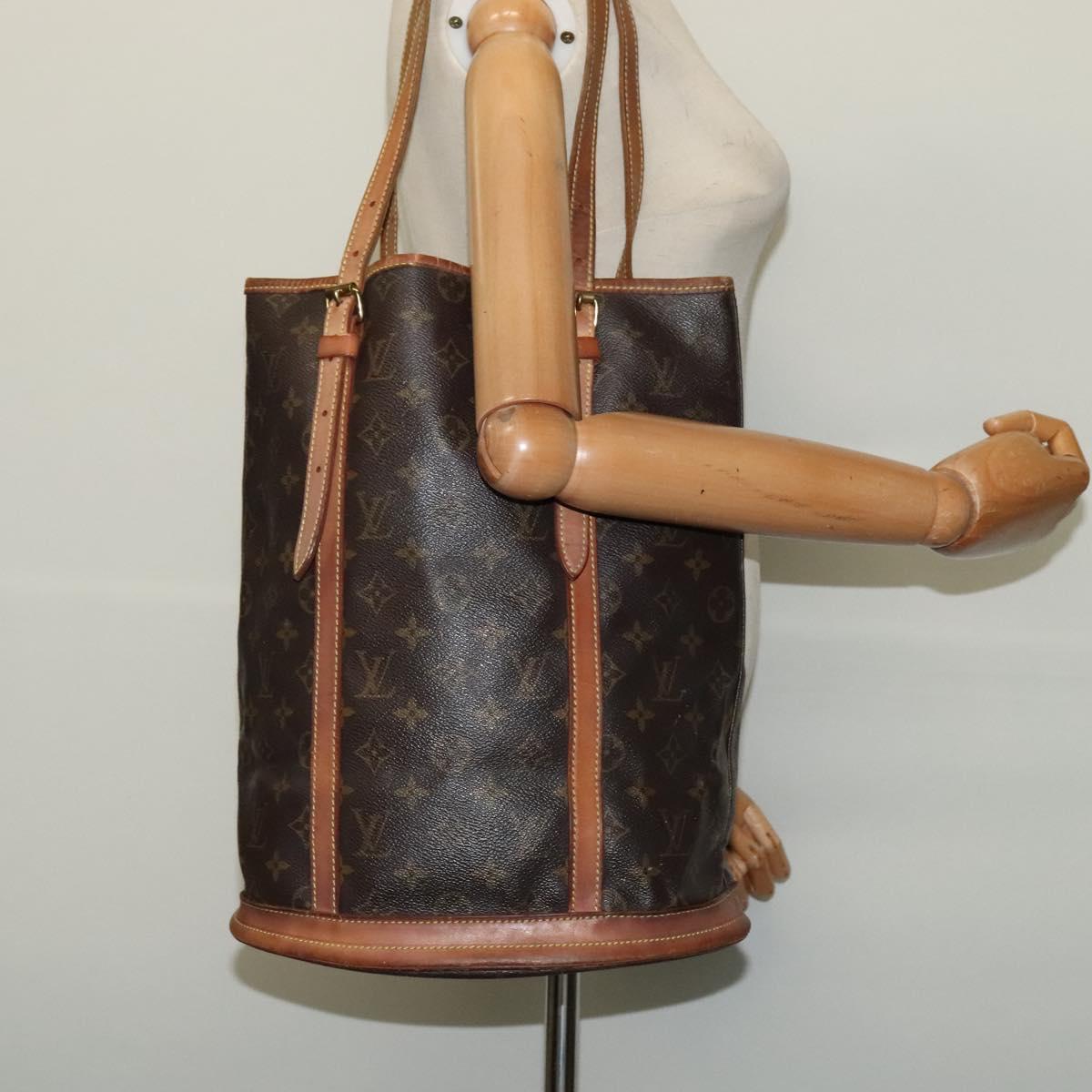 LOUIS VUITTON Monogram Bucket GM Shoulder Bag M42236 LV Auth 52335