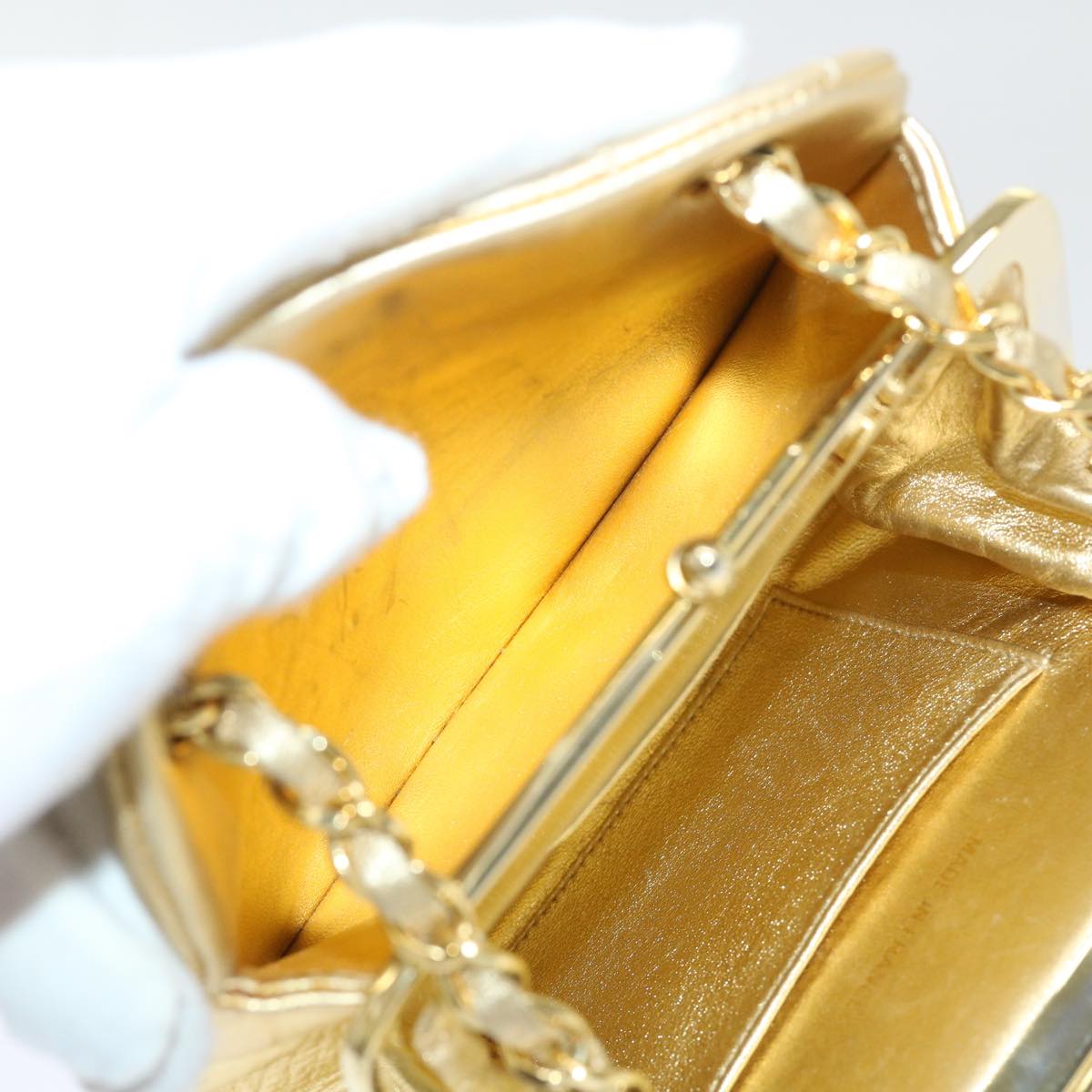 CHANEL Matelasse Chain Shoulder Bag Leather Gold CC Auth 53015SAM