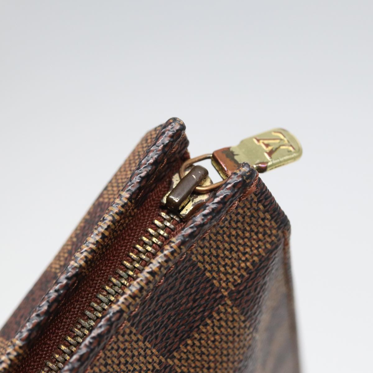 LOUIS VUITTON Damier Ebene Poche Toilette 26 Pouch N47543 LV Auth 55311