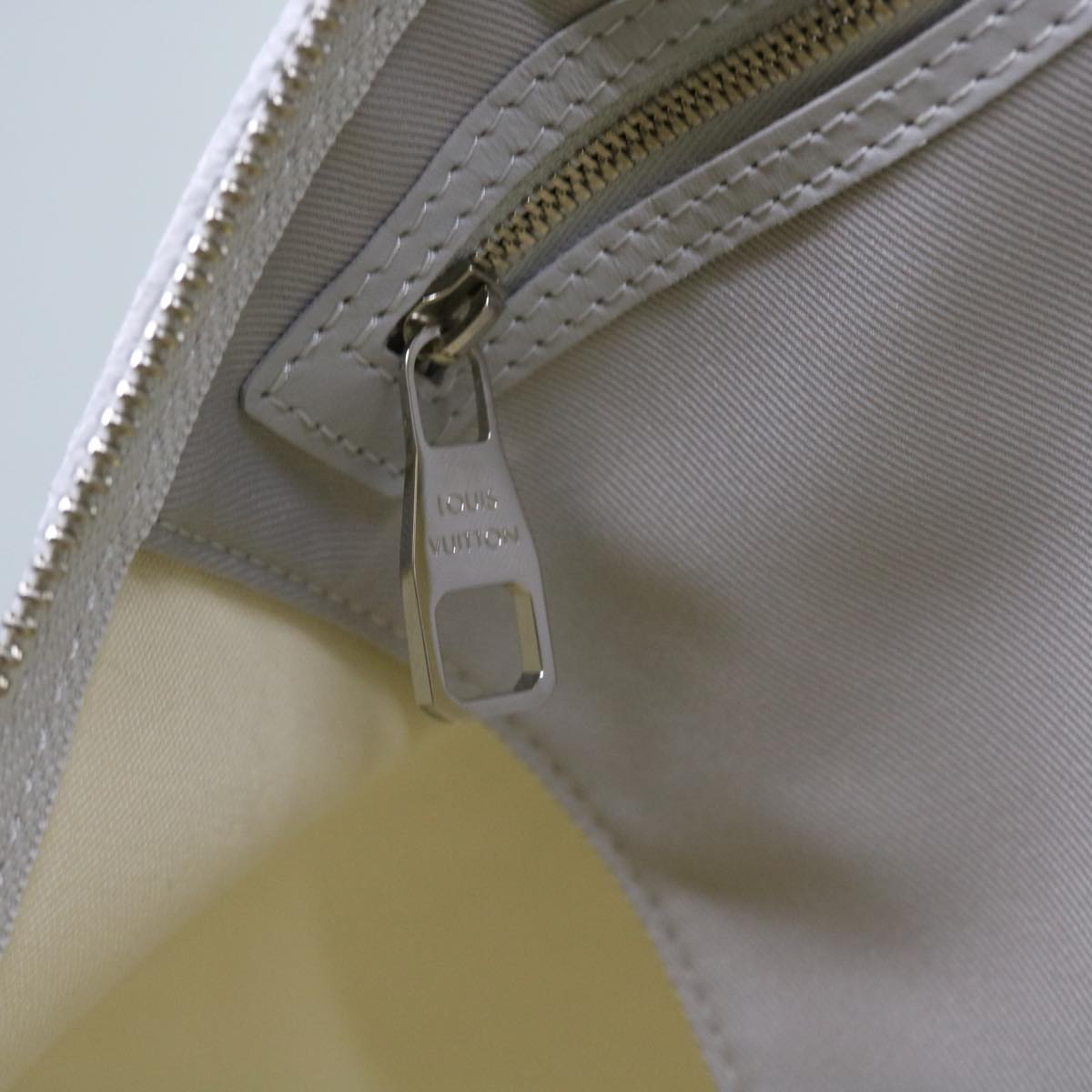 LOUIS VUITTON Monogram White Keepall Bandouliere 50 Bag M44643 LV Auth 55862S